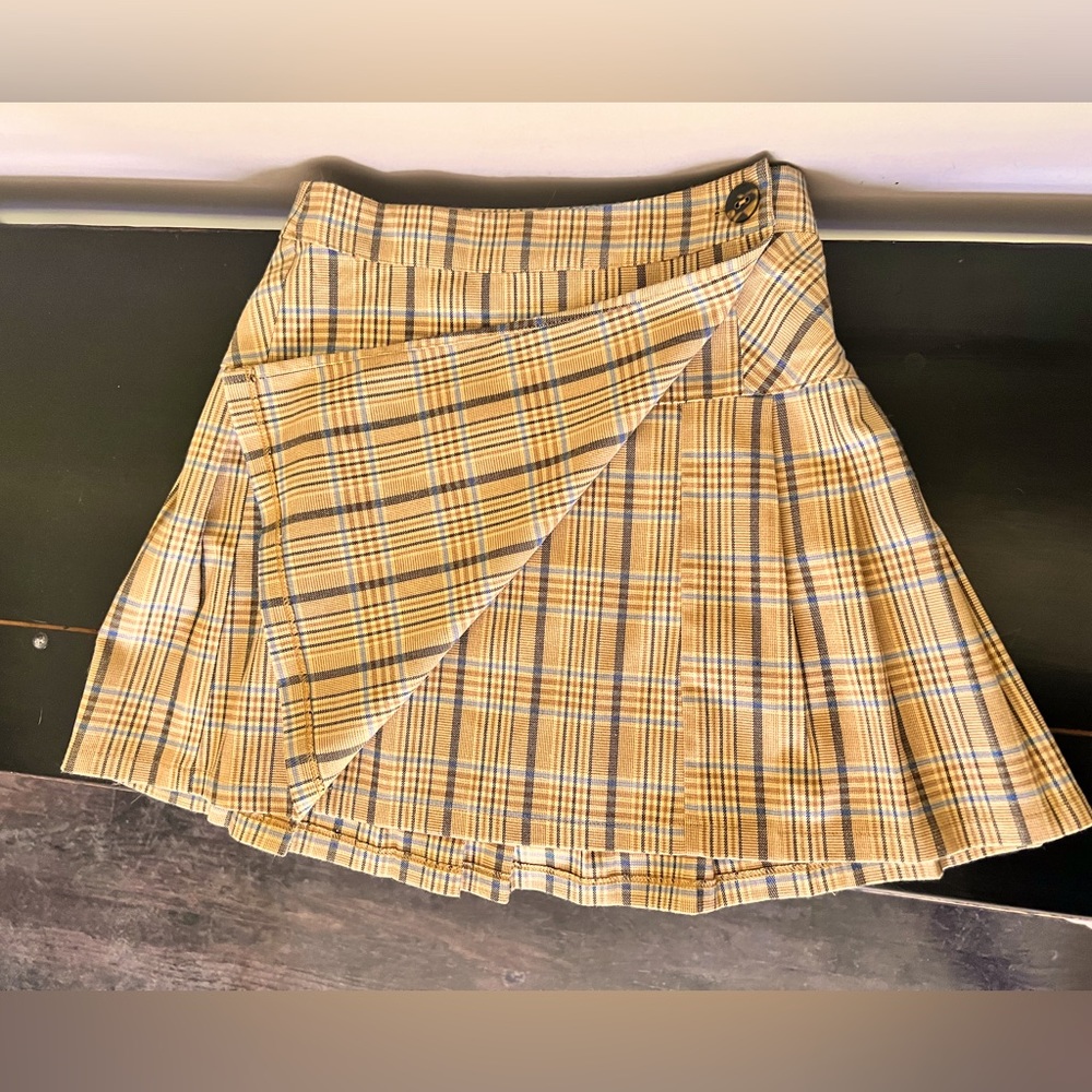 Urban Outfitters Patterned Plaid Pleated Mini Skirt